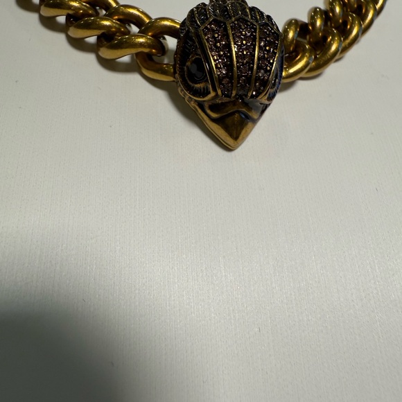 🐦✨ Kurt Geiger Gold Eagle Head Statement Necklace - Picture 7 of 16